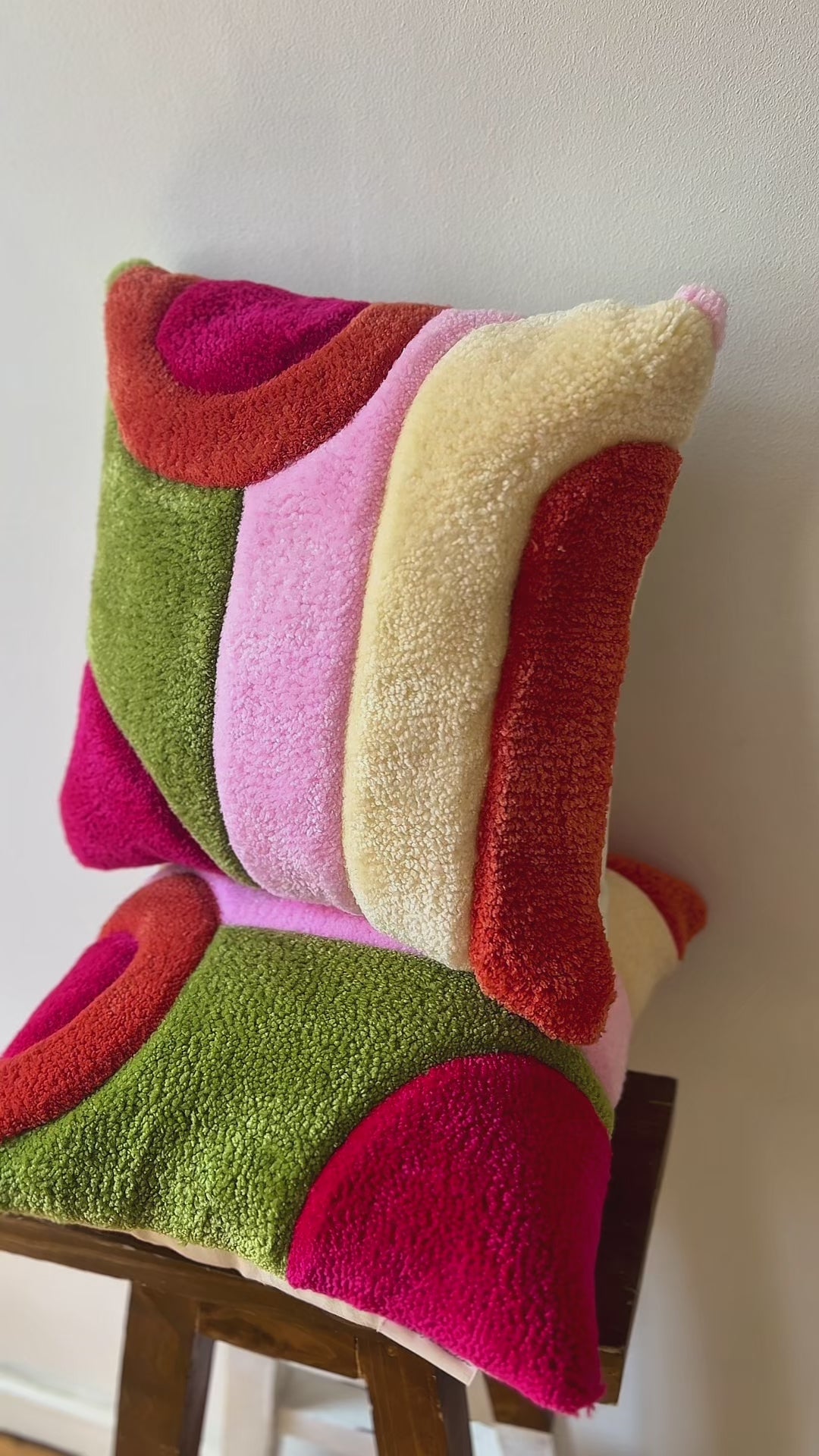 ARLO Hand-Tufted Cushion Cover in Bloom – homely. collection